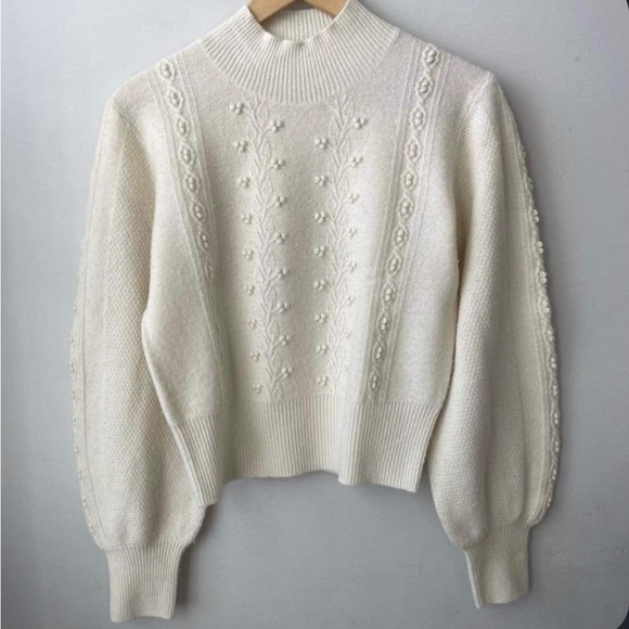 ISO reformation sweater - Picture 1 of 1